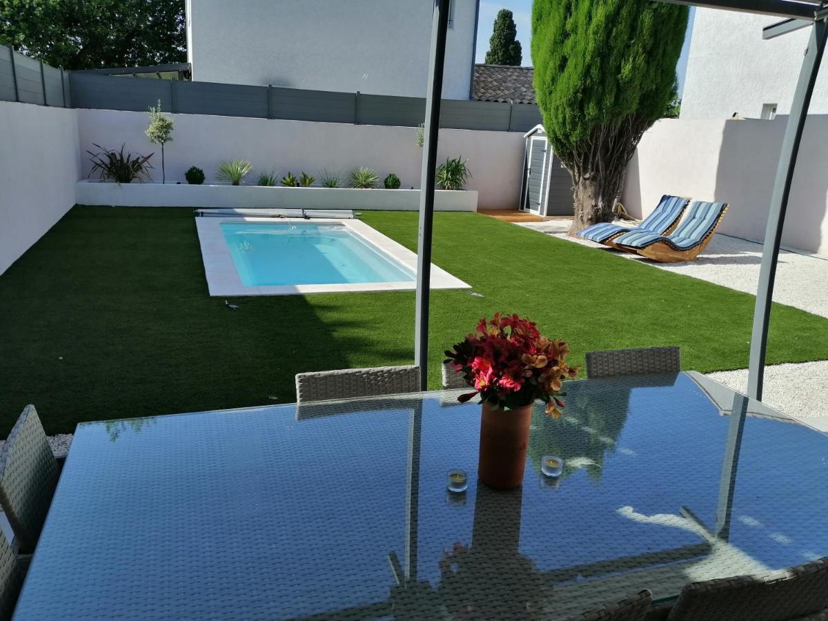 Jas Dou Felibrige Bed and Breakfast Puget-Ville Buitenkant foto
